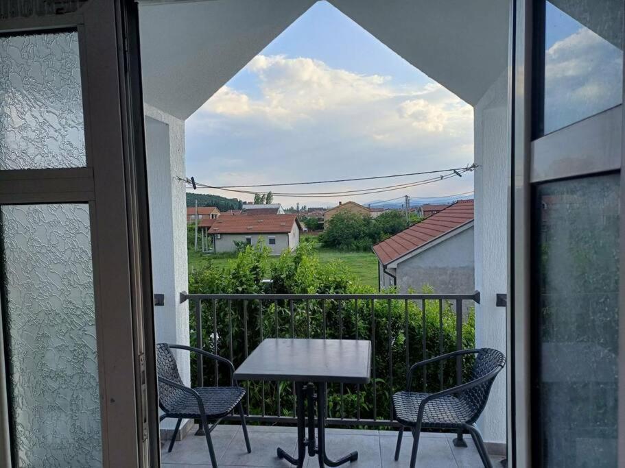 דירות פודגוריצה Cozy, Fully Equipped, Free Parking&Wifi, Quiet, 2Bd מראה חיצוני תמונה