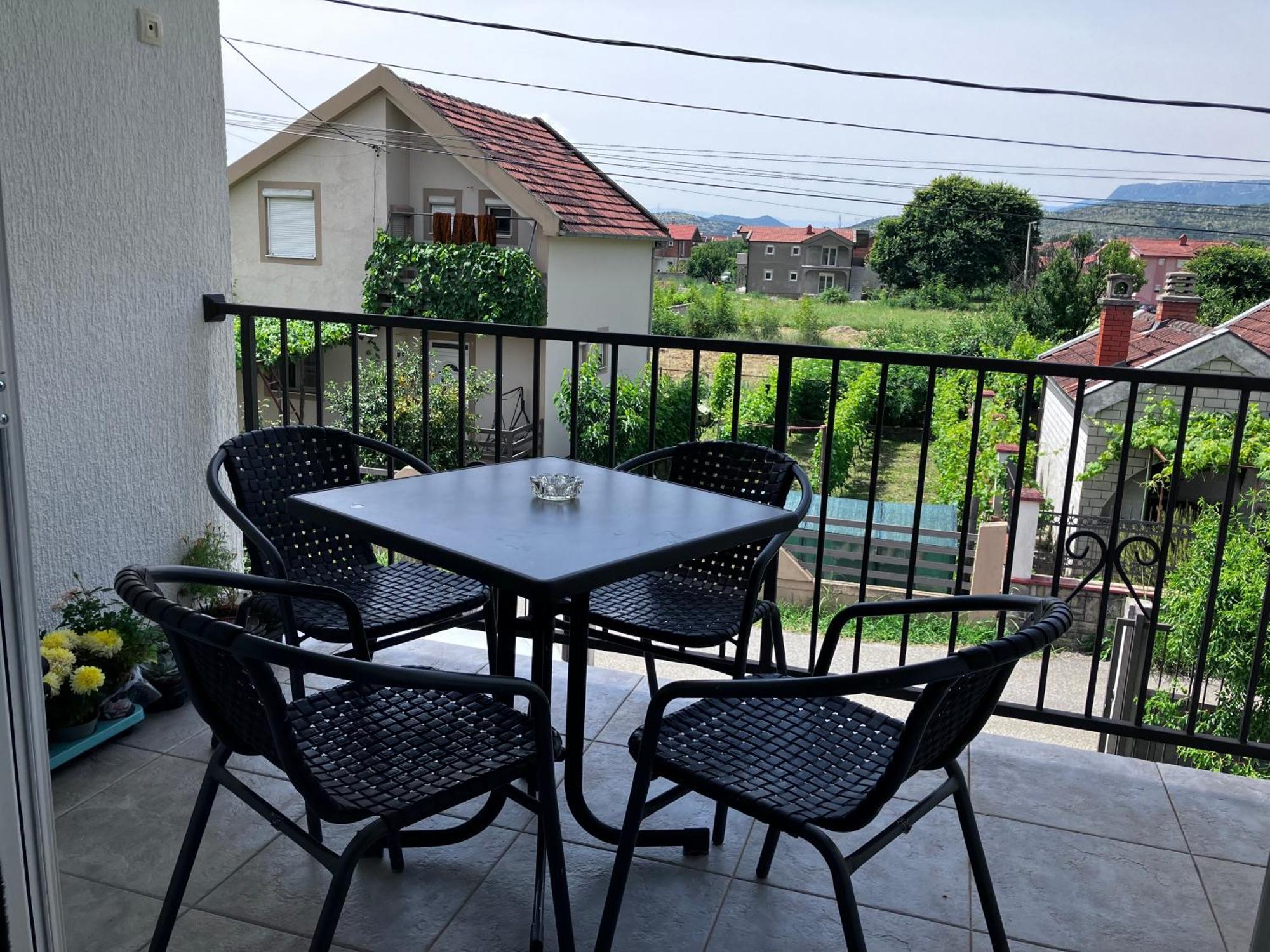דירות פודגוריצה Cozy, Fully Equipped, Free Parking&Wifi, Quiet, 2Bd מראה חיצוני תמונה