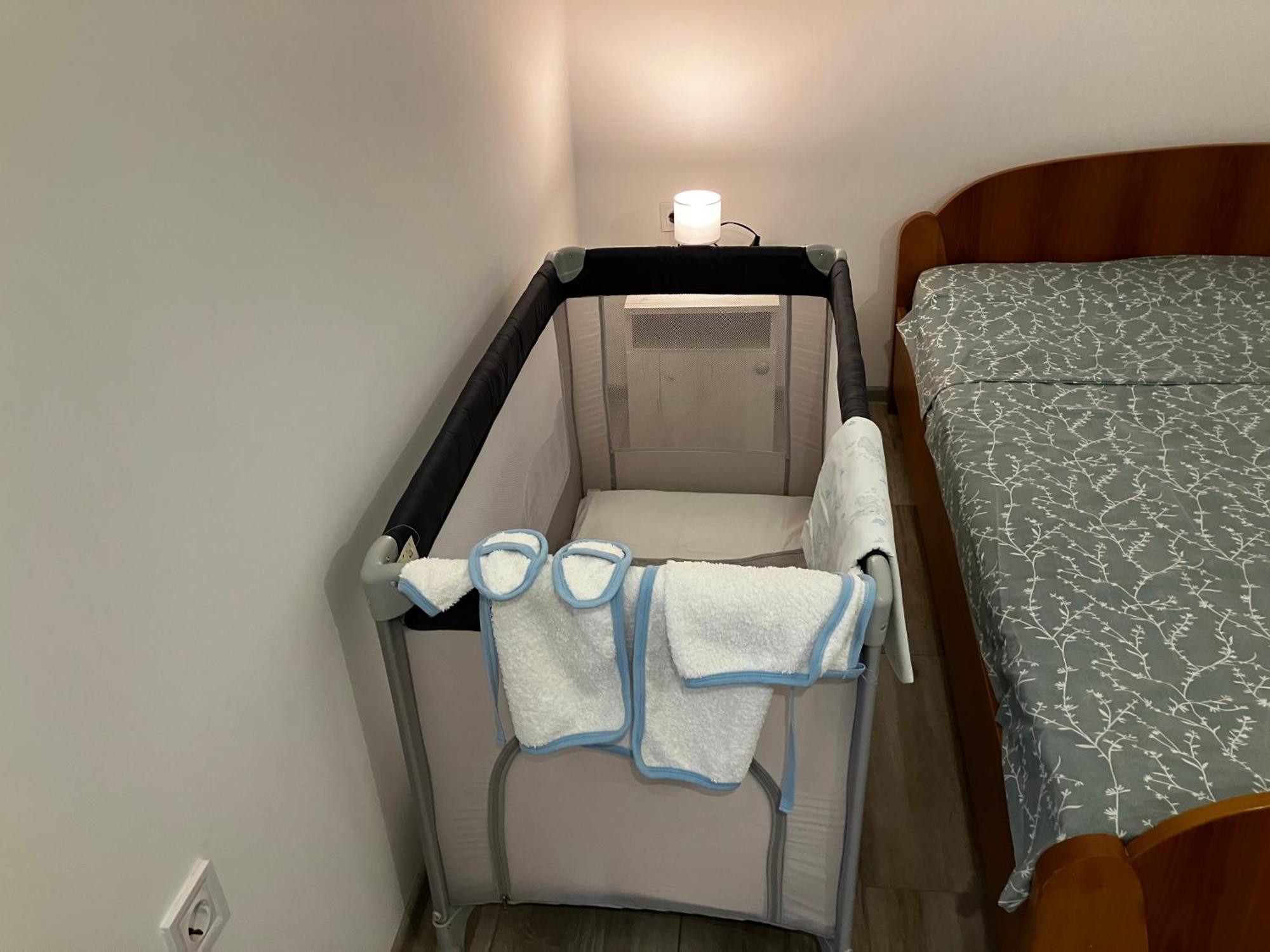 דירות פודגוריצה Cozy, Fully Equipped, Free Parking&Wifi, Quiet, 2Bd מראה חיצוני תמונה