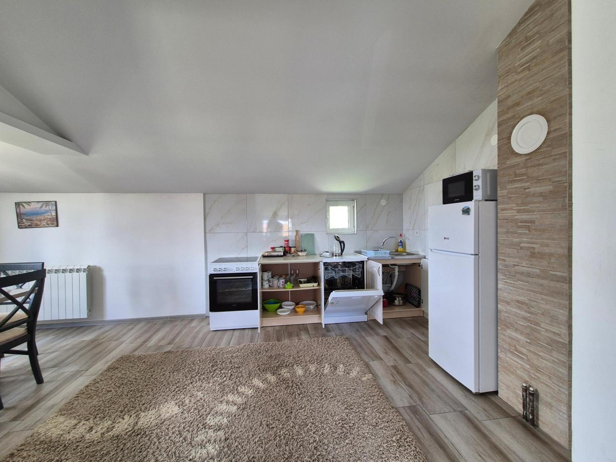 דירות פודגוריצה Cozy, Fully Equipped, Free Parking&Wifi, Quiet, 2Bd מראה חיצוני תמונה