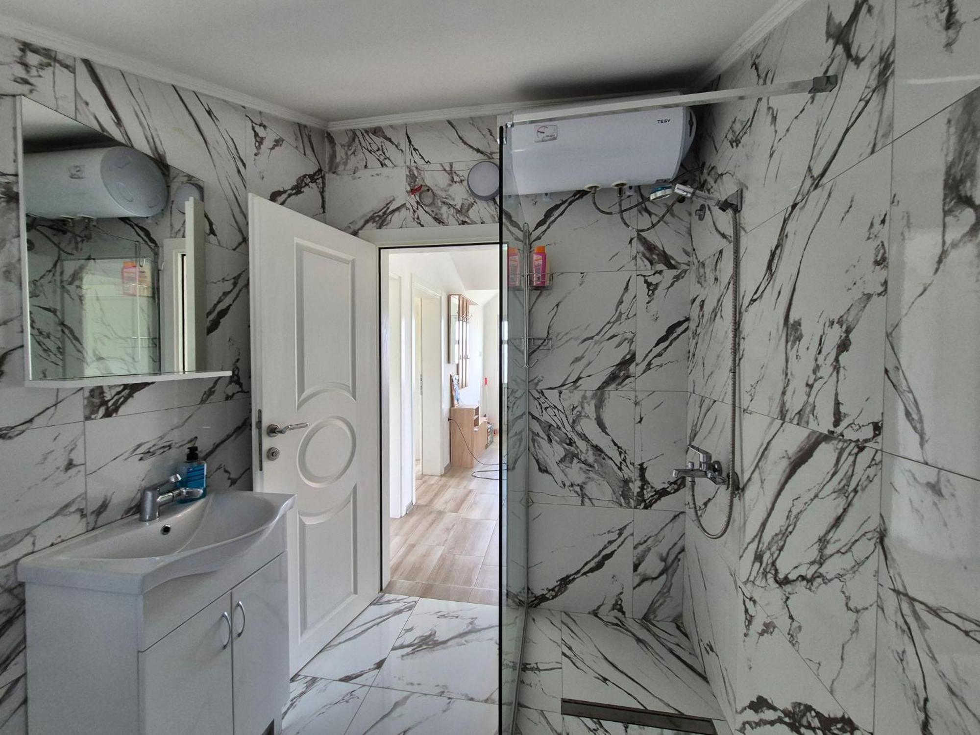 דירות פודגוריצה Cozy, Fully Equipped, Free Parking&Wifi, Quiet, 2Bd מראה חיצוני תמונה