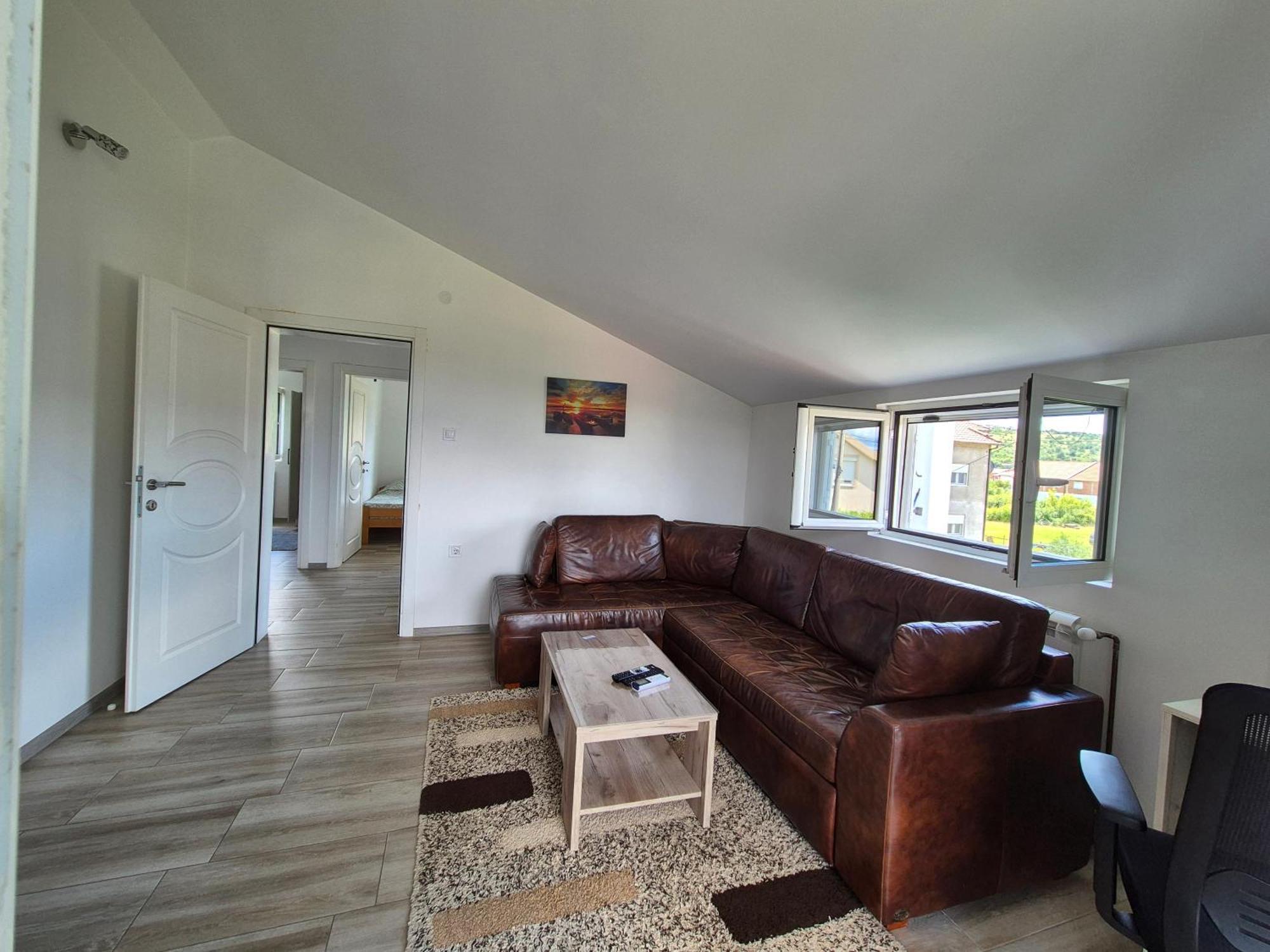 דירות פודגוריצה Cozy, Fully Equipped, Free Parking&Wifi, Quiet, 2Bd מראה חיצוני תמונה